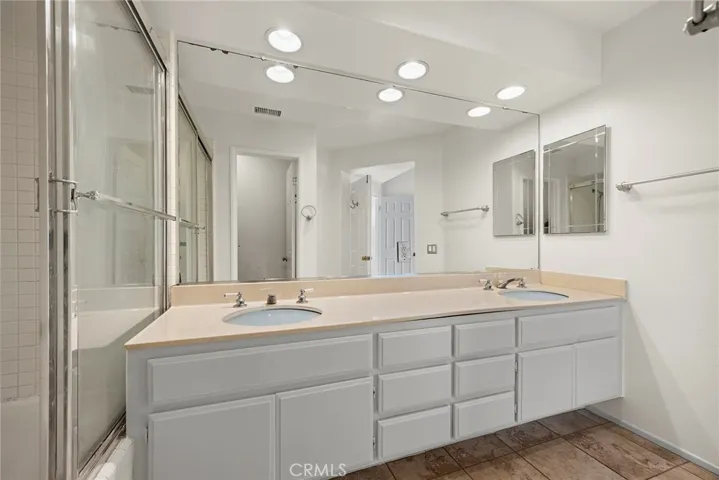 8015 E Snowberry Lane, Anaheim Hills, California 92808