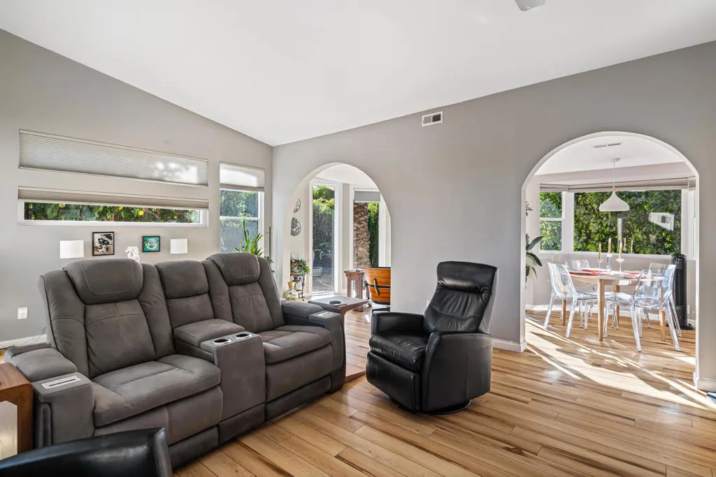 16 Lincoln Place, Rancho Mirage, California 92270 home-pic-24