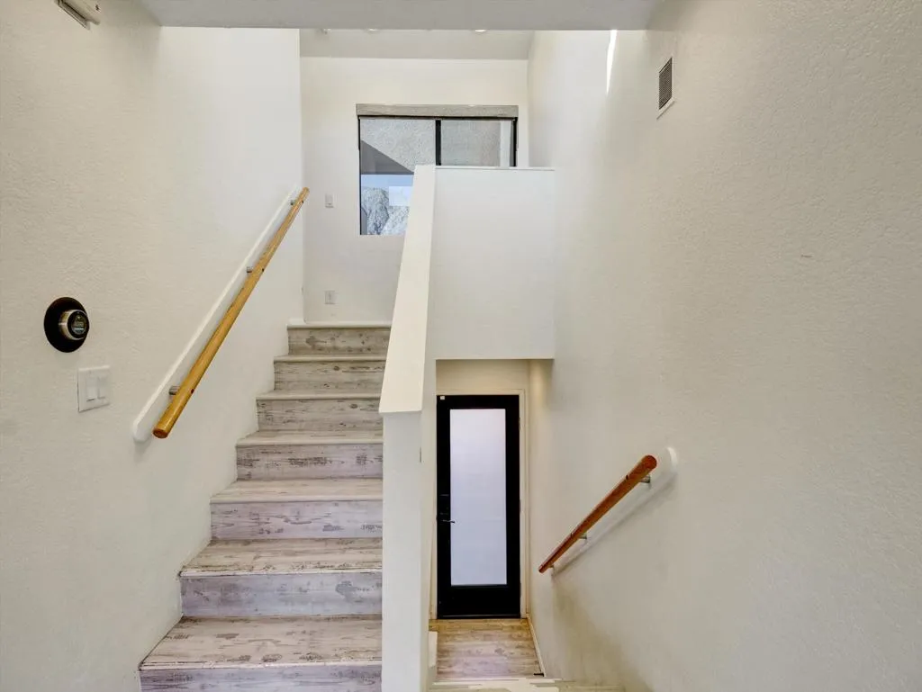 426 Village Square W, Palm Springs, California 92262 home-pic-10