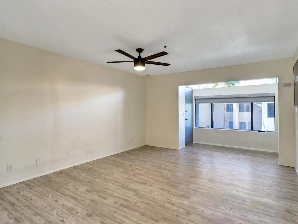 426 Village Square W, Palm Springs, California 92262 home-pic-42