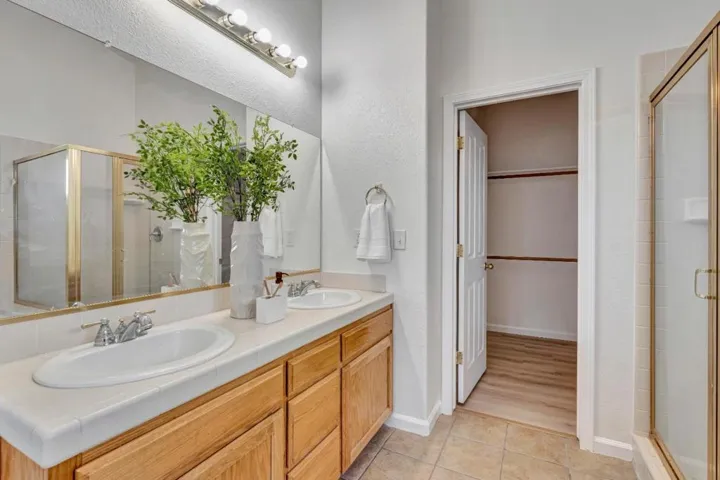 1126 E Royal Dornoch, Fresno, California 93730