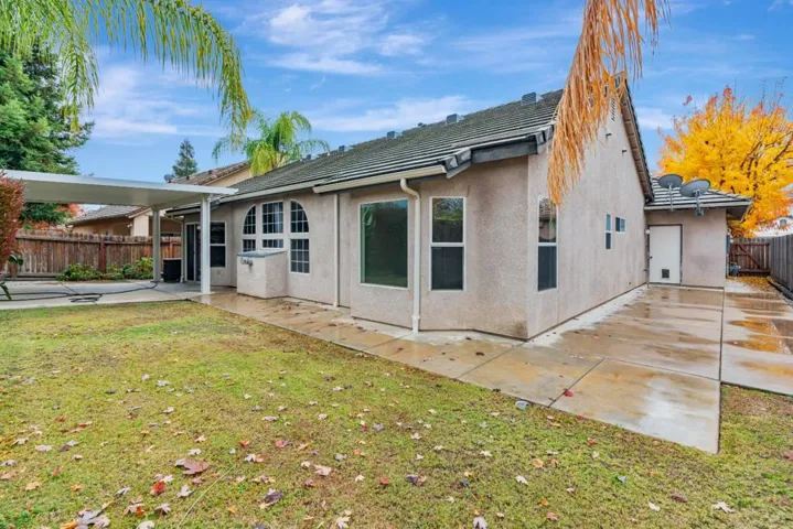 1126 E Royal Dornoch, Fresno, California 93730