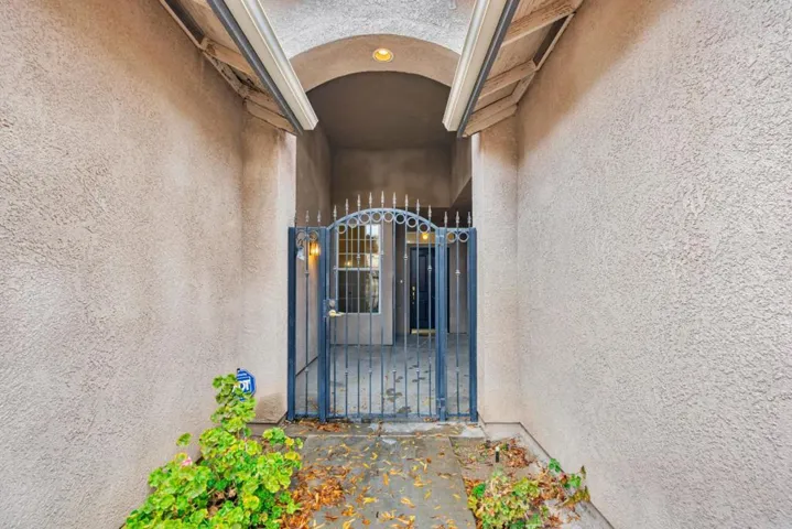 1126 E Royal Dornoch, Fresno, California 93730