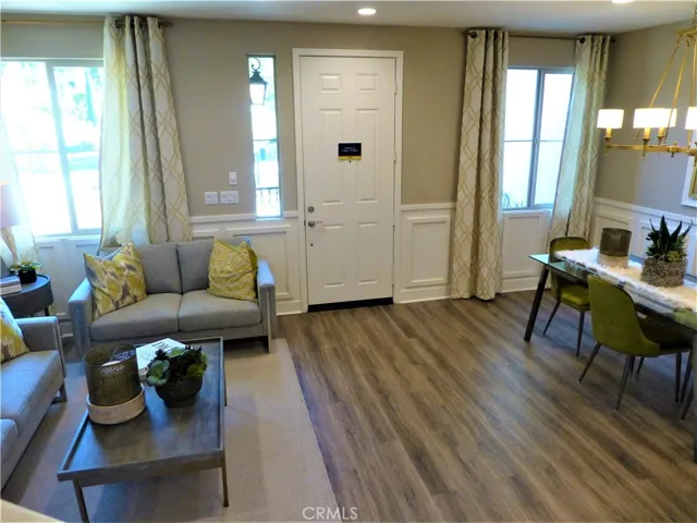 These are photos of the model home so you can have an idea of what to do with it.