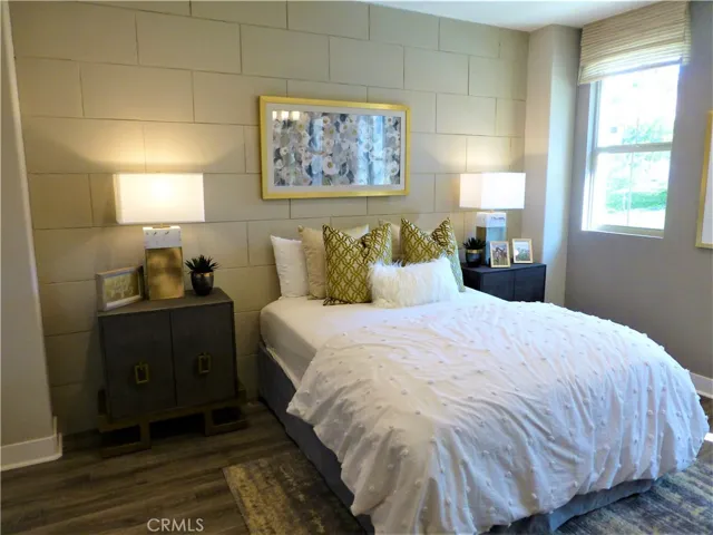 These are photos of the model home so you can have an idea of what to do with it.