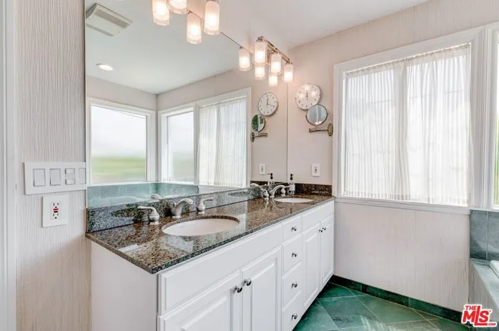 10824 Westminster Avenue, Los Angeles, California 90034