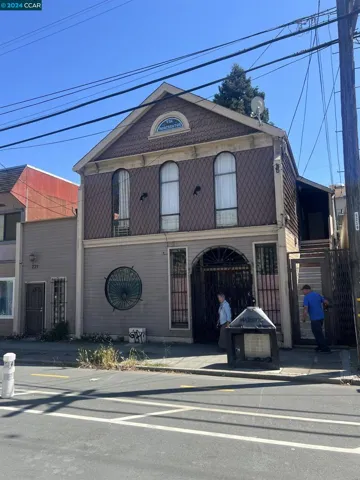 221 221 Tewksbury Ave, Richmond, California 94801
