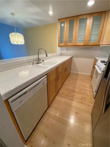 23 Tangelo 290, Irvine, California 92618