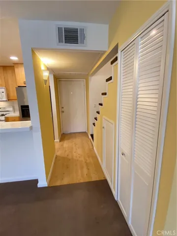 23 Tangelo 290, Irvine, California 92618