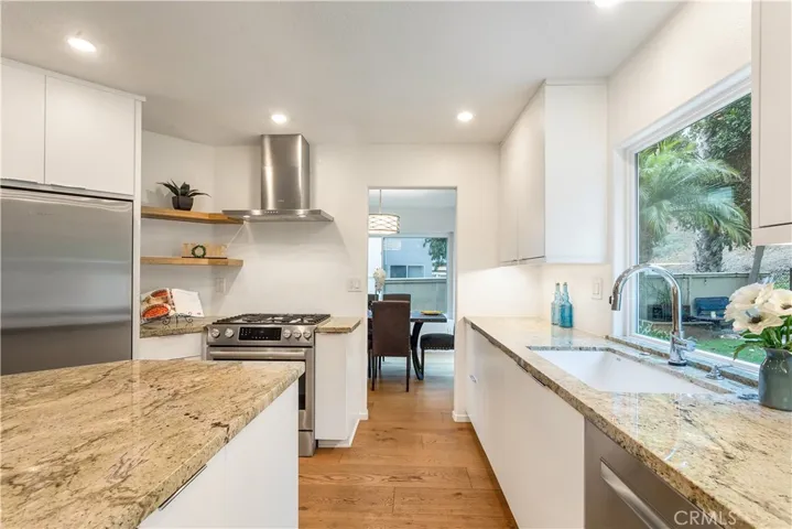 6823 Xana Way, Carlsbad, California 92009