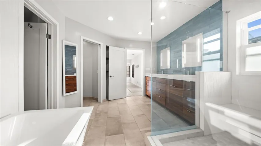 807 N Juanita Avenue A, Redondo Beach, California 90277