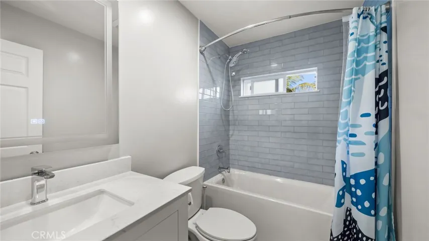 807 N Juanita Avenue A, Redondo Beach, California 90277
