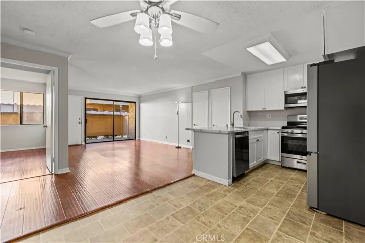 18758 Mandan Street 1611, Canyon Country, California 91351
