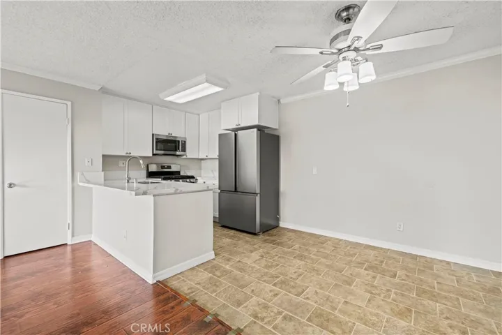18758 Mandan Street 1611, Canyon Country, California 91351