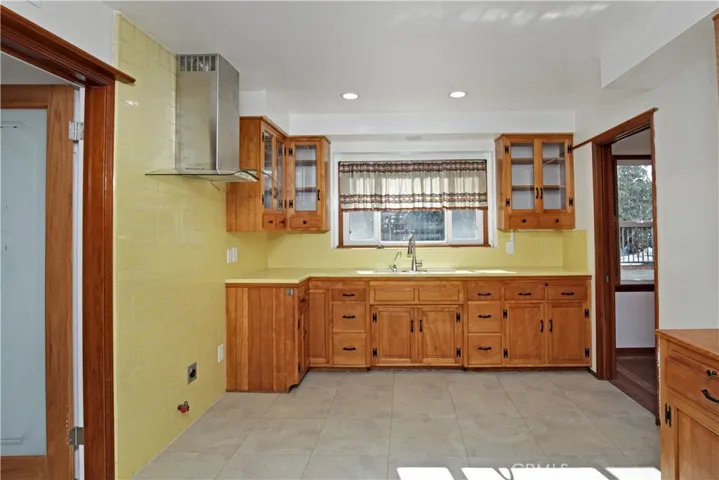 8230 Manzanar Avenue, Pico Rivera, California 90660