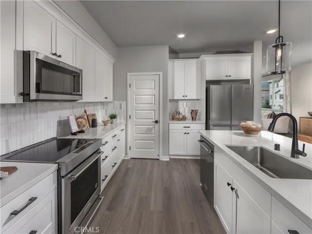 Photo is not of the actual home but is an inspirational photo of builder’s model home and may depict options, furnishings, and/or decorator features that are not included.
