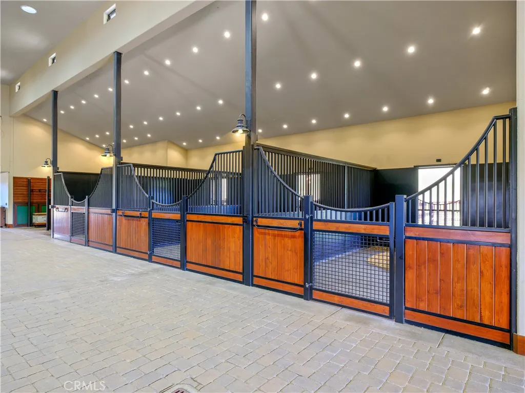 42659 Avenida Perris, Murrieta, California 92562 home-pic-14