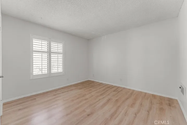 15000 Halldale Avenue 201, Gardena, California 90247