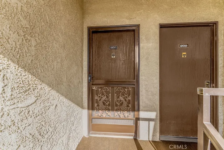 15000 Halldale Avenue 201, Gardena, California 90247
