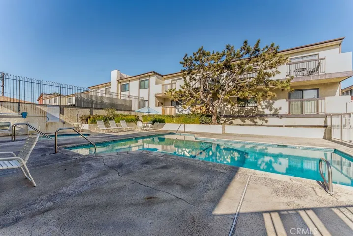 15000 Halldale Avenue 201, Gardena, California 90247