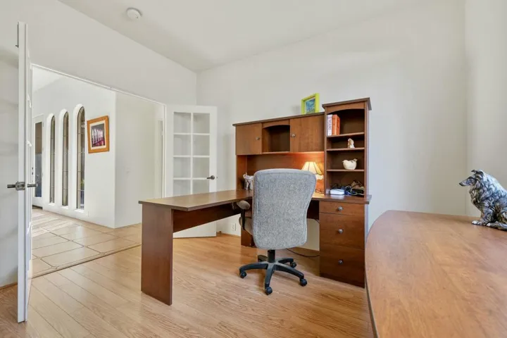 Guest Bedroom / Office