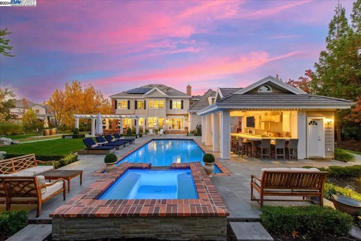 Stunning in Ruby Hill!