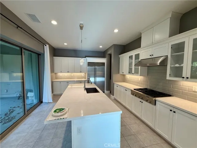 201 Parkwood, Irvine, California 92620