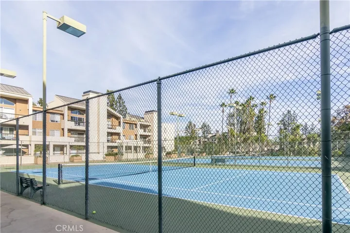 5500 Owensmouth Avenue 216, Woodland Hills, California 91367