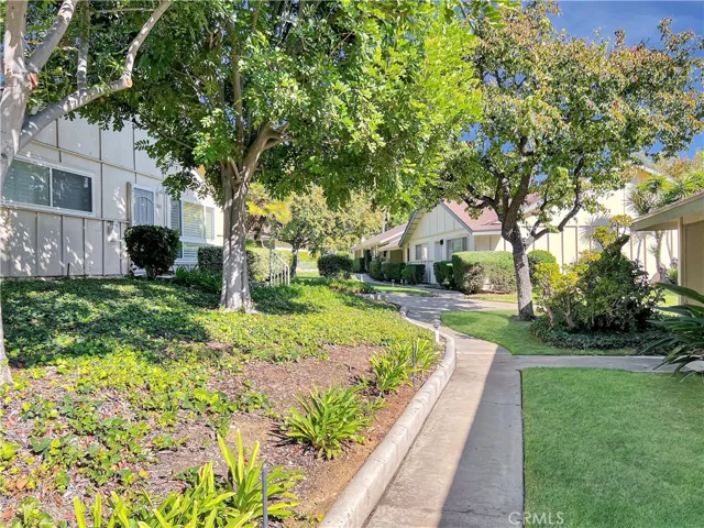 17851 Linda Drive 11, Yorba Linda, California 92886