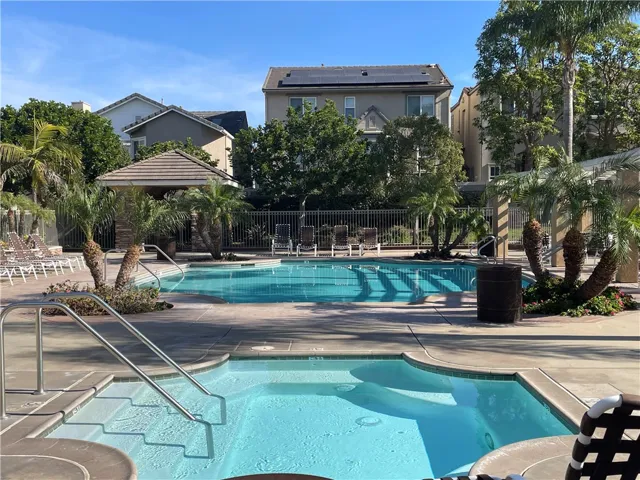 HOA spa and pool