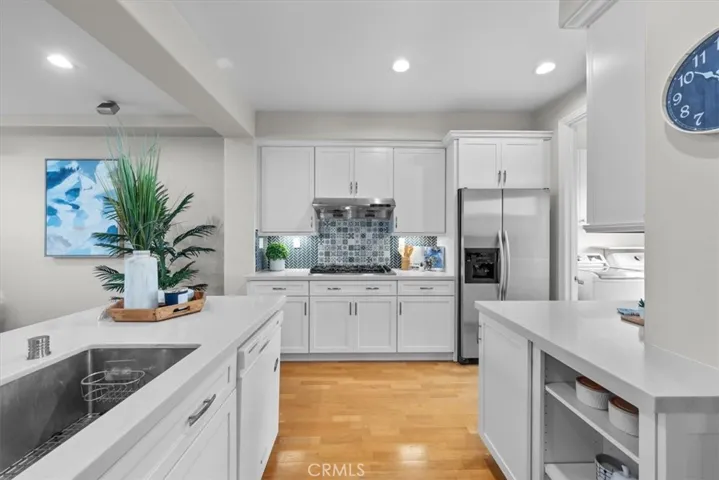 2889 Plaza Del Amo 213, Torrance, California 90503