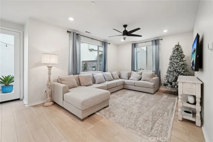 5255 Aster Way #3, Fontana, California 92336