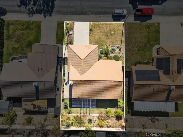 2590 W Buena Vista Drive, Rialto, California 92377