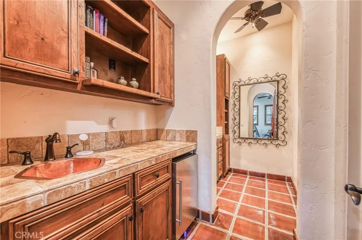 1387 E Carlyle Way, Fresno, California 93730