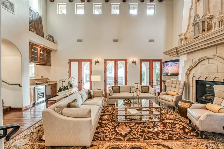 1387 E Carlyle Way, Fresno, California 93730