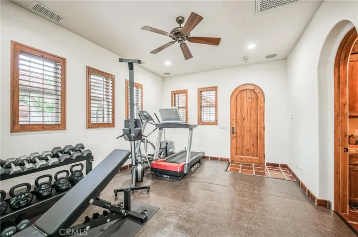 1387 E Carlyle Way, Fresno, California 93730