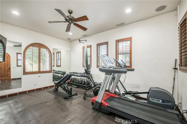 1387 E Carlyle Way, Fresno, California 93730