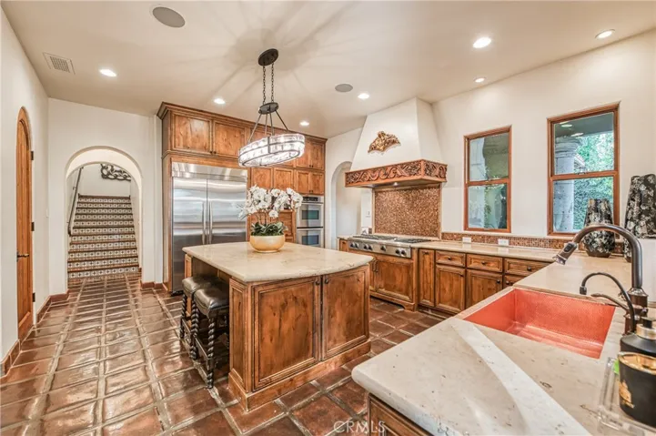1387 E Carlyle Way, Fresno, California 93730
