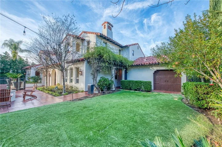 1387 E Carlyle Way, Fresno, California 93730