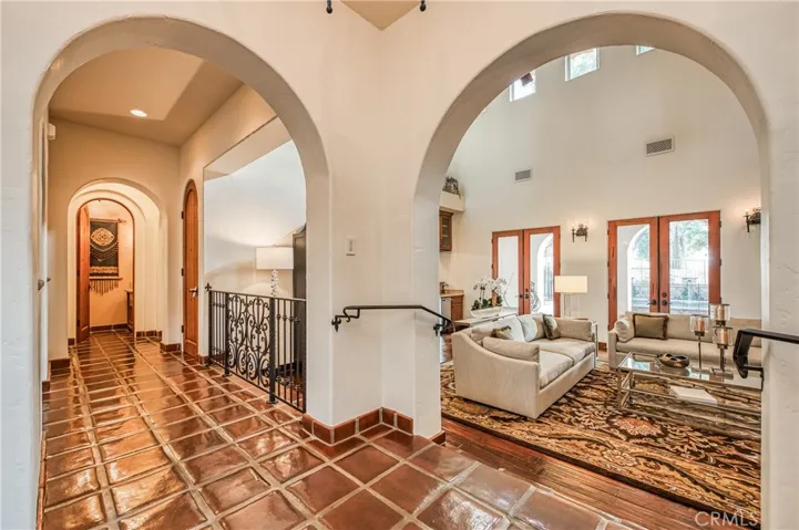 1387 E Carlyle Way, Fresno, California 93730