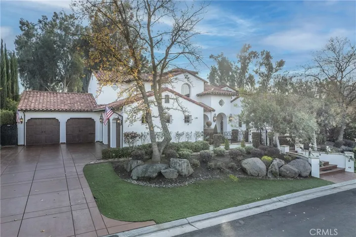 1387 E Carlyle Way, Fresno, California 93730
