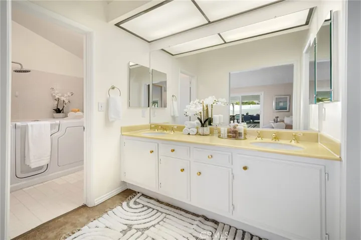 11746 Avenida Del Sol, Porter Ranch, California 91326