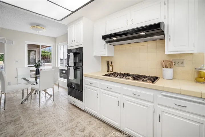 11746 Avenida Del Sol, Porter Ranch, California 91326