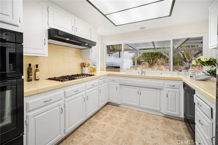 11746 Avenida Del Sol, Porter Ranch, California 91326