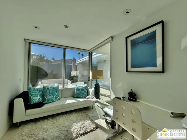 Office, Reading Area, Main Bedroom