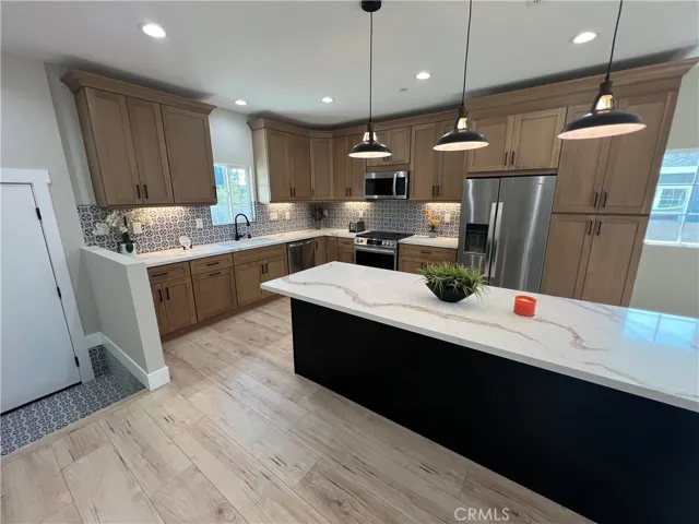 8' LONG KITCHEN 
 COUNTER