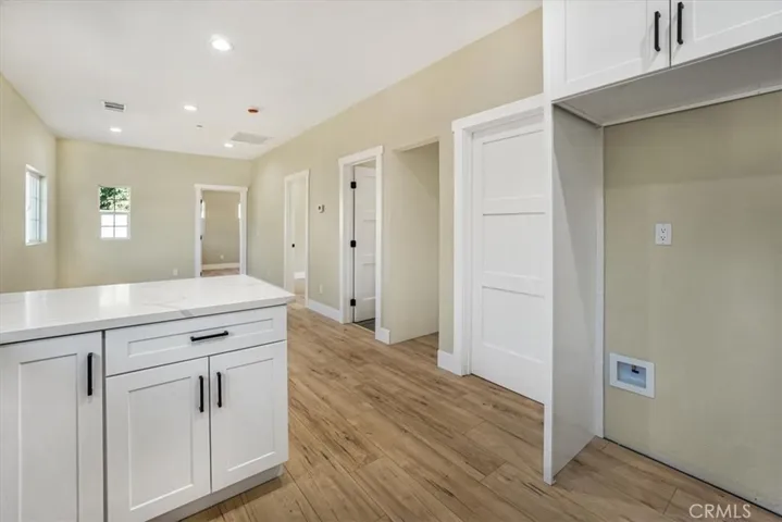REAR HOME KITCHEN ISLAND