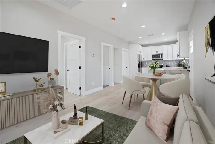 REAR HOME FURNISHED FAMILY ROOM