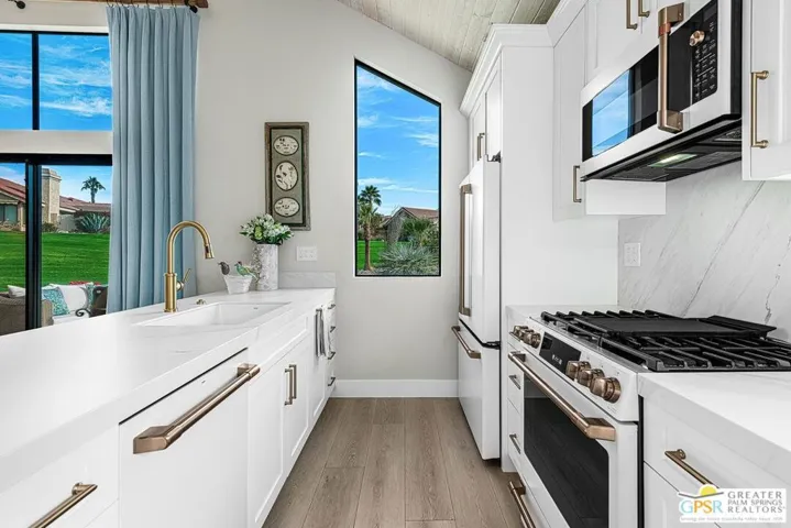 12 San Felipe Drive, Palm Desert, California 92260