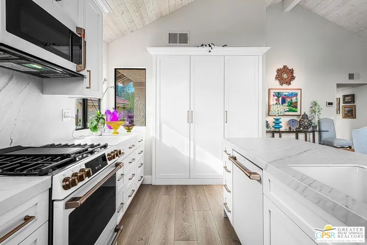 12 San Felipe Drive, Palm Desert, California 92260